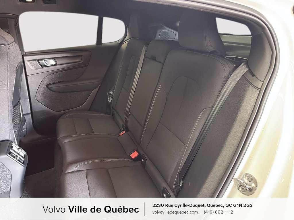 Volvo C40 Recharge Core 2023-10