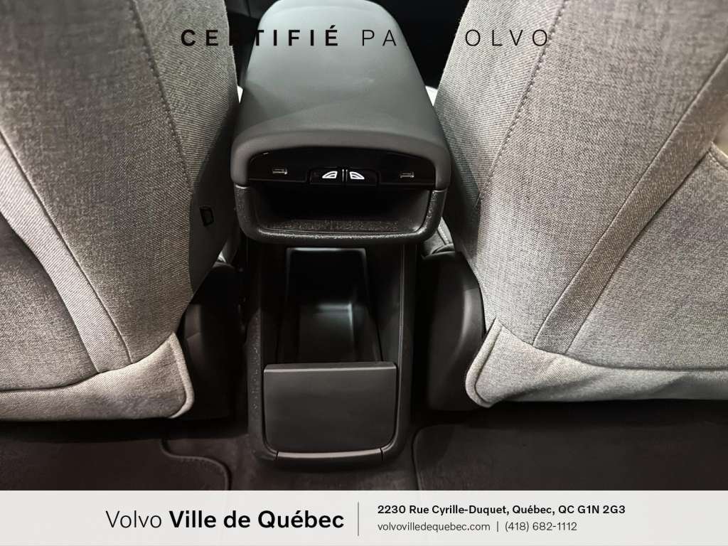 Volvo EX30 TWIN Ultra 2025-13