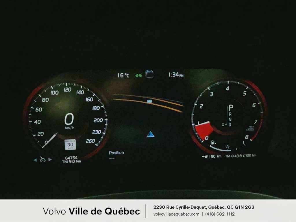 2022 Volvo V60 Momentum-17