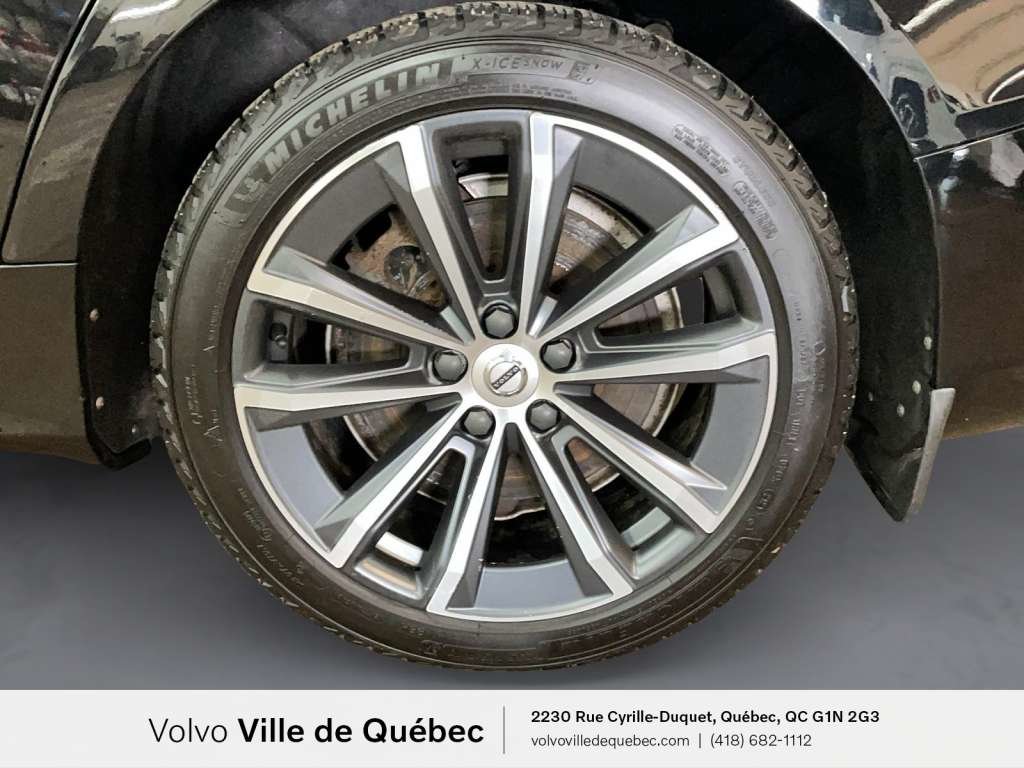 2022 Volvo V60 Momentum-8