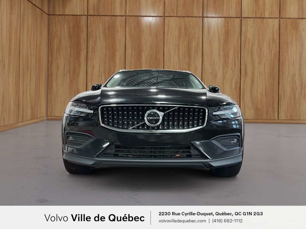 Volvo V60 CC Ultimate 2023-2