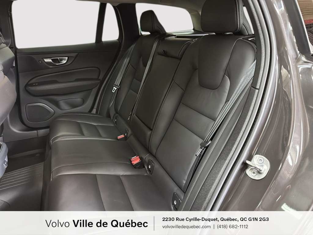 2023 Volvo V60 CC Ultimate-12