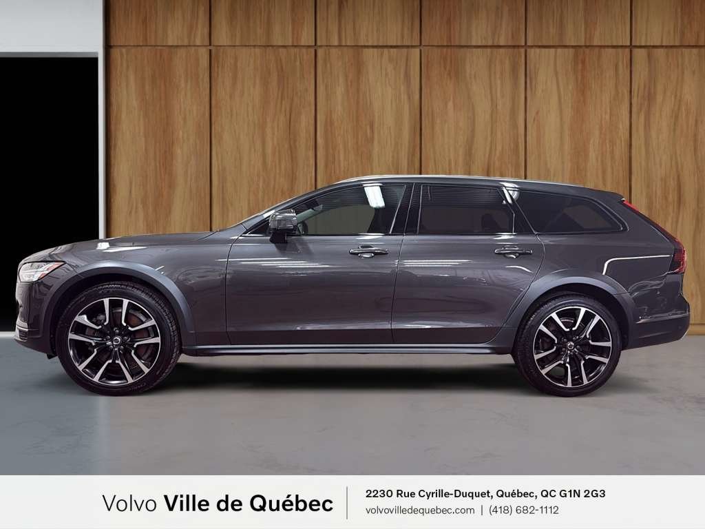Volvo V90 CC B6 2022-6