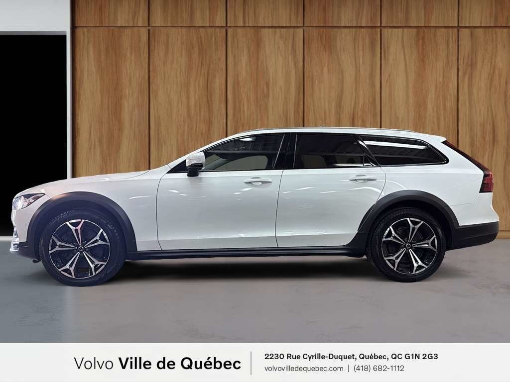 Volvo V90 CC Plus B6 2023-4