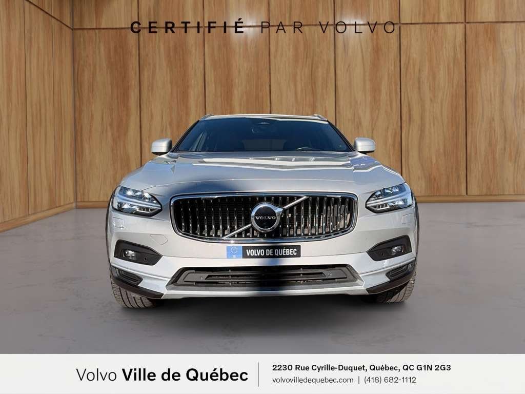 2023 Volvo V90 CC Ultimate B6-2