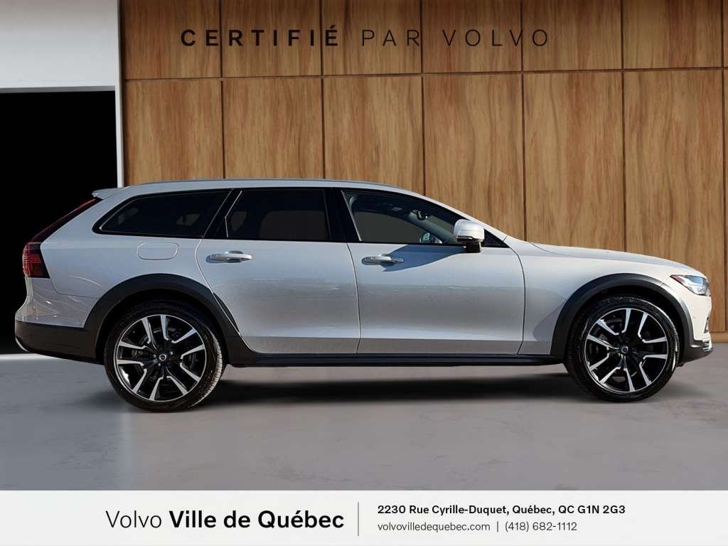 2023 Volvo V90 CC Ultimate B6-3
