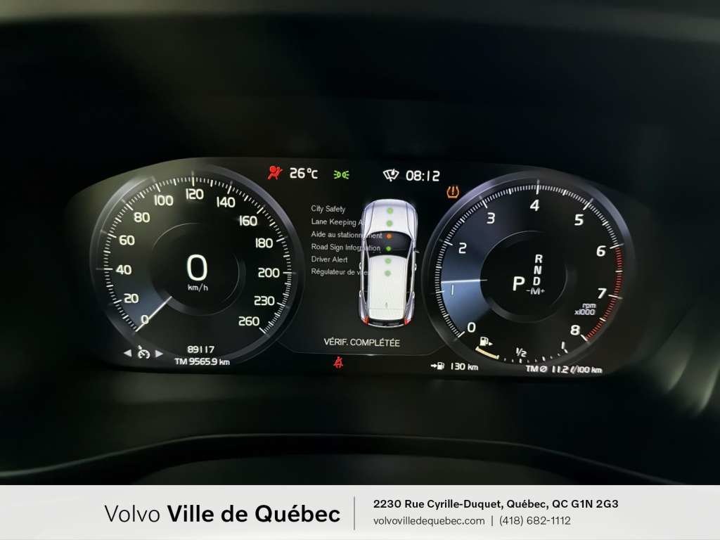 2020 Volvo XC40 Momentum-16