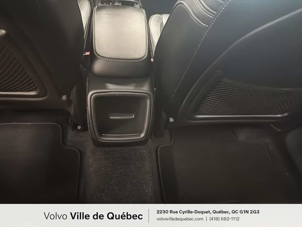 2020 Volvo XC40 Momentum-15