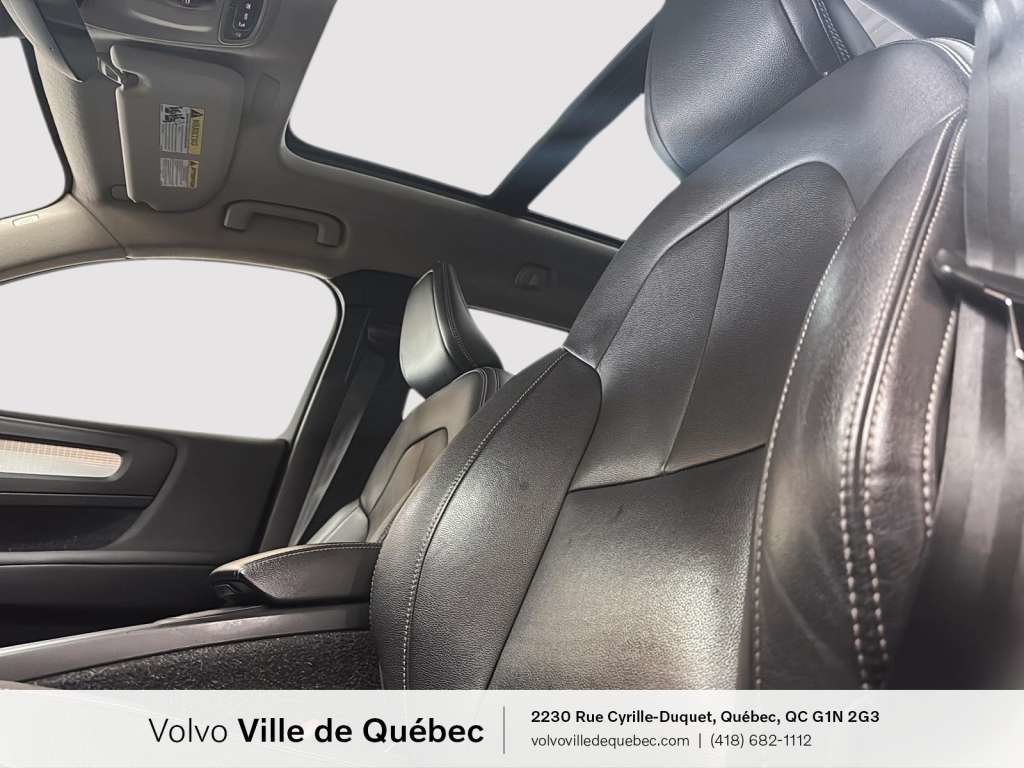 2020 Volvo XC40 Momentum-9