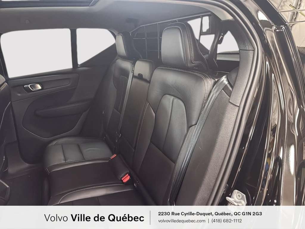 2020 Volvo XC40 Momentum-10