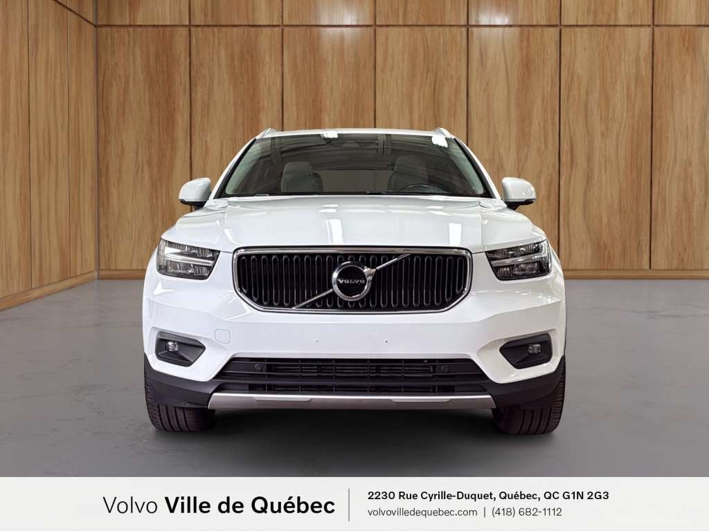 2020 Volvo XC40 Momentum-2