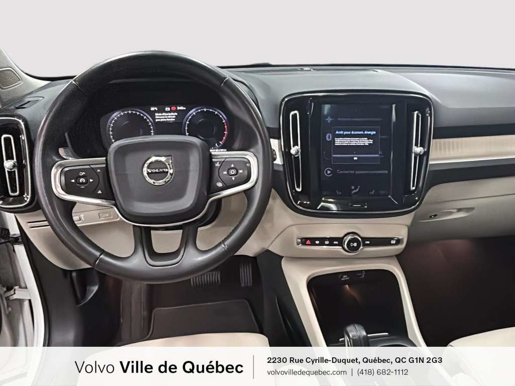 2020 Volvo XC40 Momentum-10