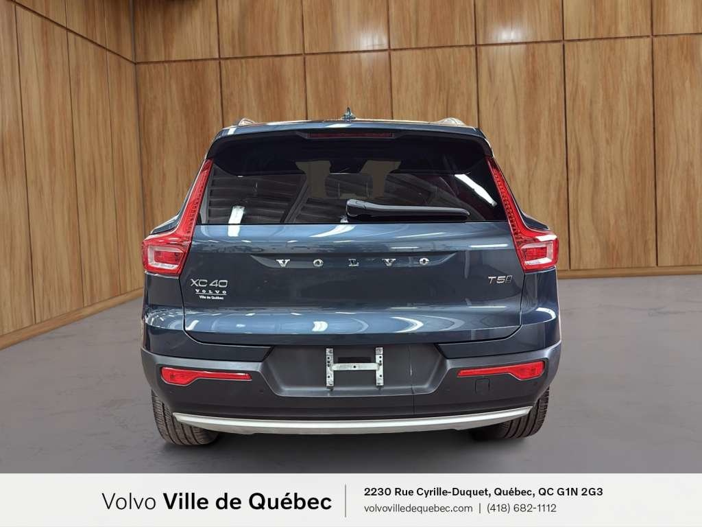2022 Volvo XC40 Inscription-5