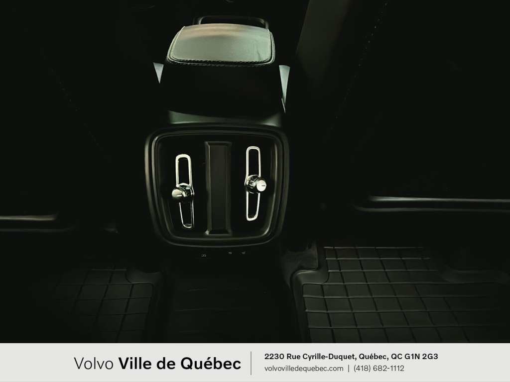 2022 Volvo XC40 Inscription-17
