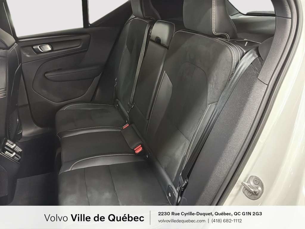 2022 Volvo XC40 R-Design-12