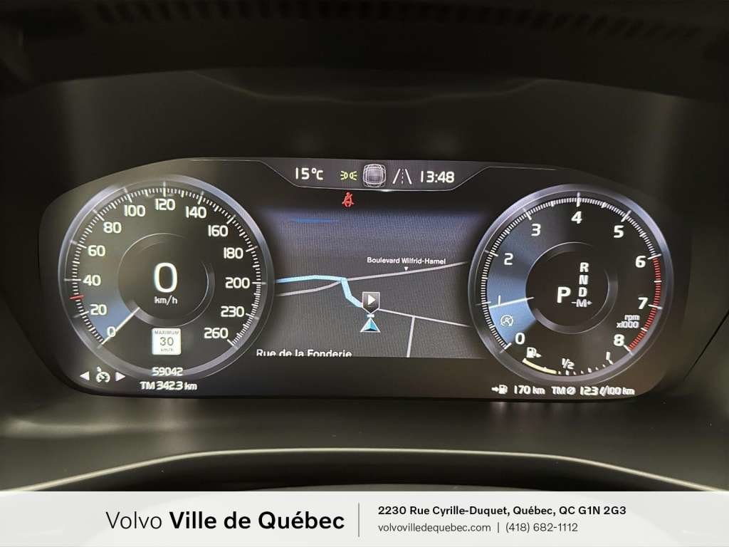 2022 Volvo XC40 R-Design-21