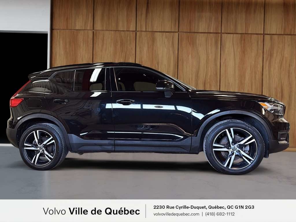 Volvo XC40 R-Design 2022-3
