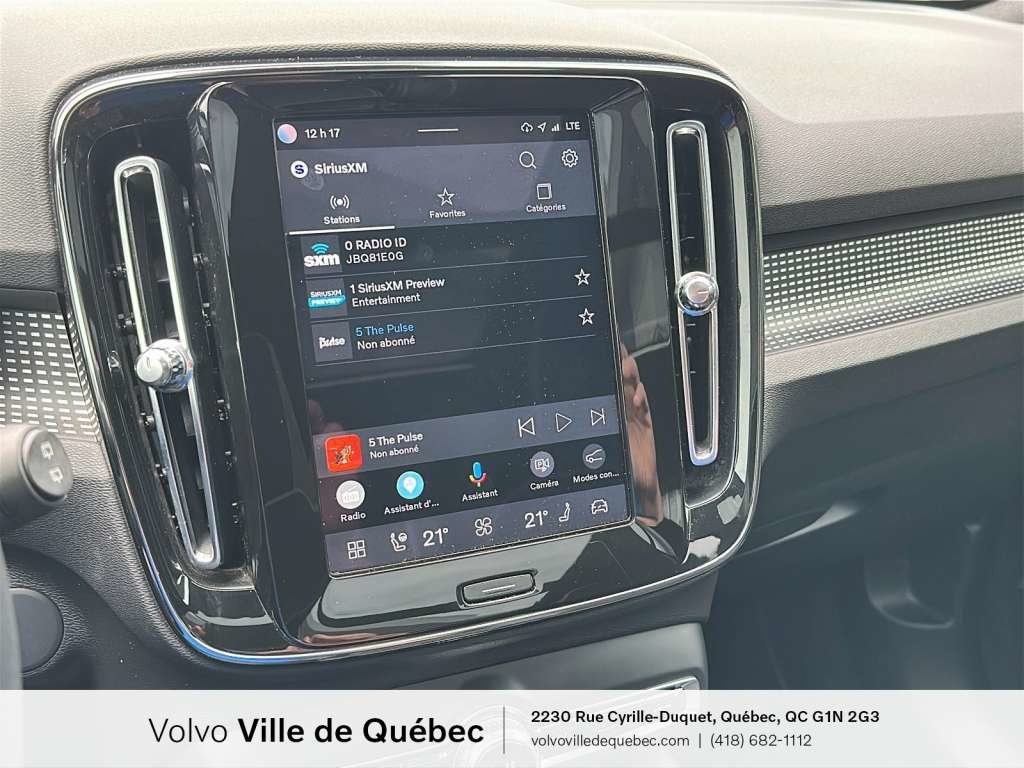 Volvo XC40 Recharge Plus 2022-18