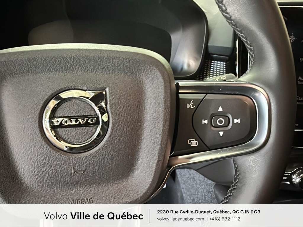 2022 Volvo XC40 R-Design-12
