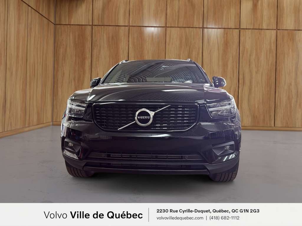 2022 Volvo XC40 R-Design-2