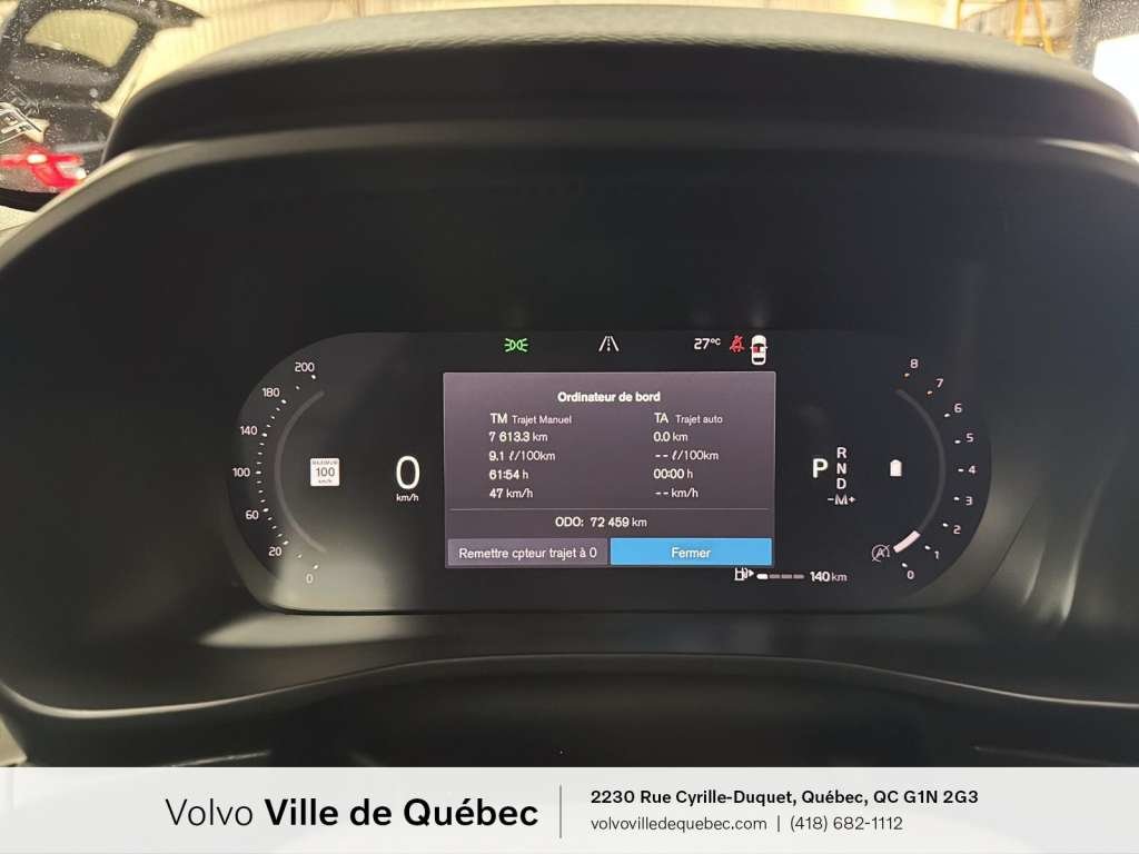 Volvo XC40 Plus Dark B5 2023-16