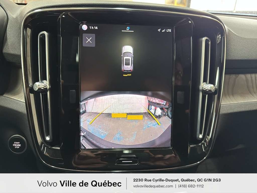 Volvo XC40 Plus Dark B5 2023-21