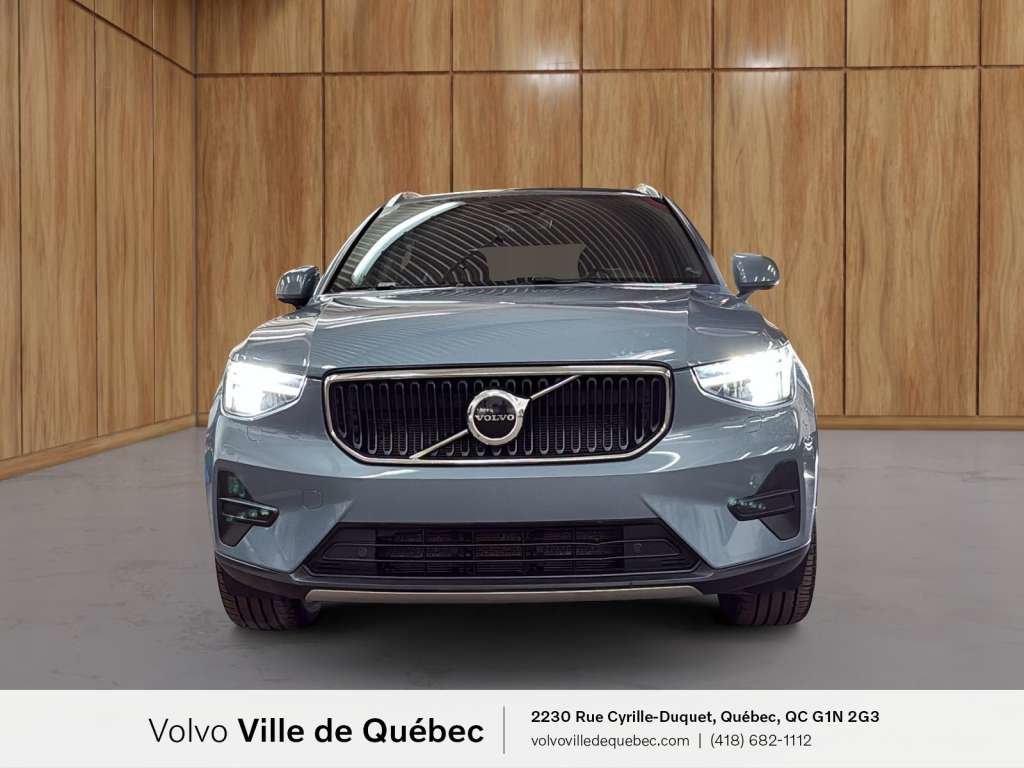 2023 Volvo XC40 Core B5-2