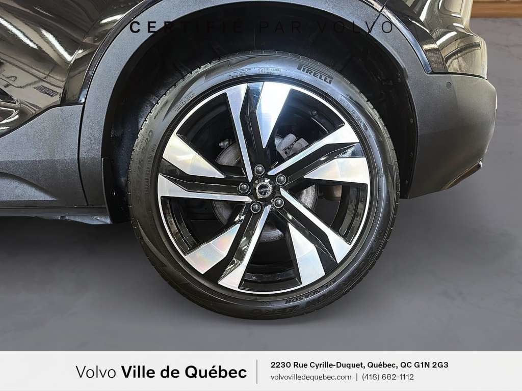 2023 Volvo XC40 Plus Dark B5-6