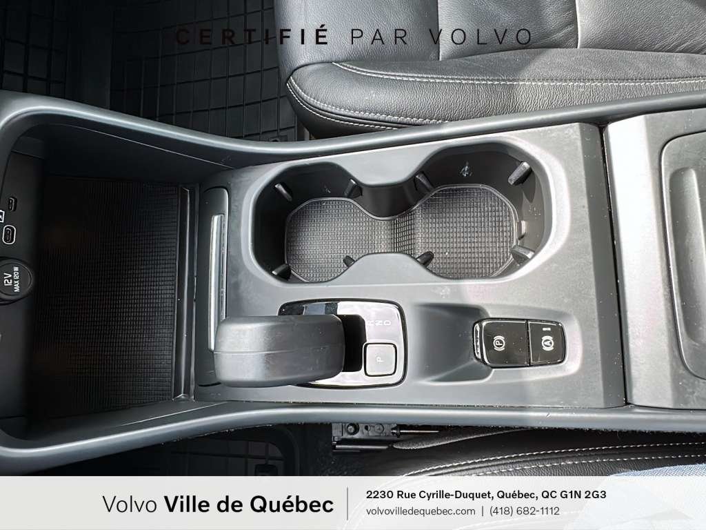 Volvo XC40 Core B5 2023-18
