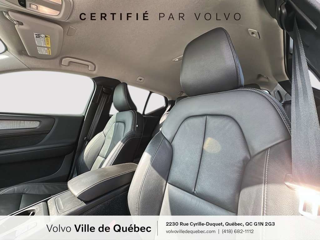 Volvo XC40 Core B5 2023-8