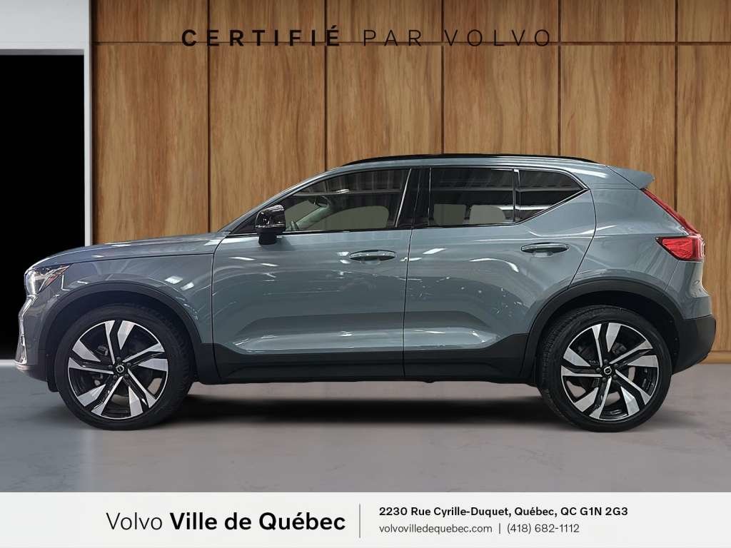 Volvo XC40 Plus Dark B5 2023-5