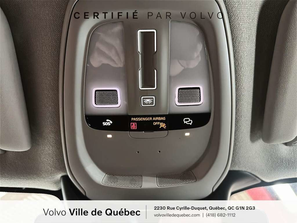 Volvo XC40 Plus Dark B5 2023-21