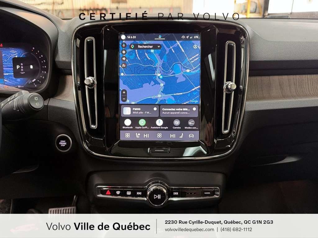 2023 Volvo XC40 Plus Dark B5-14