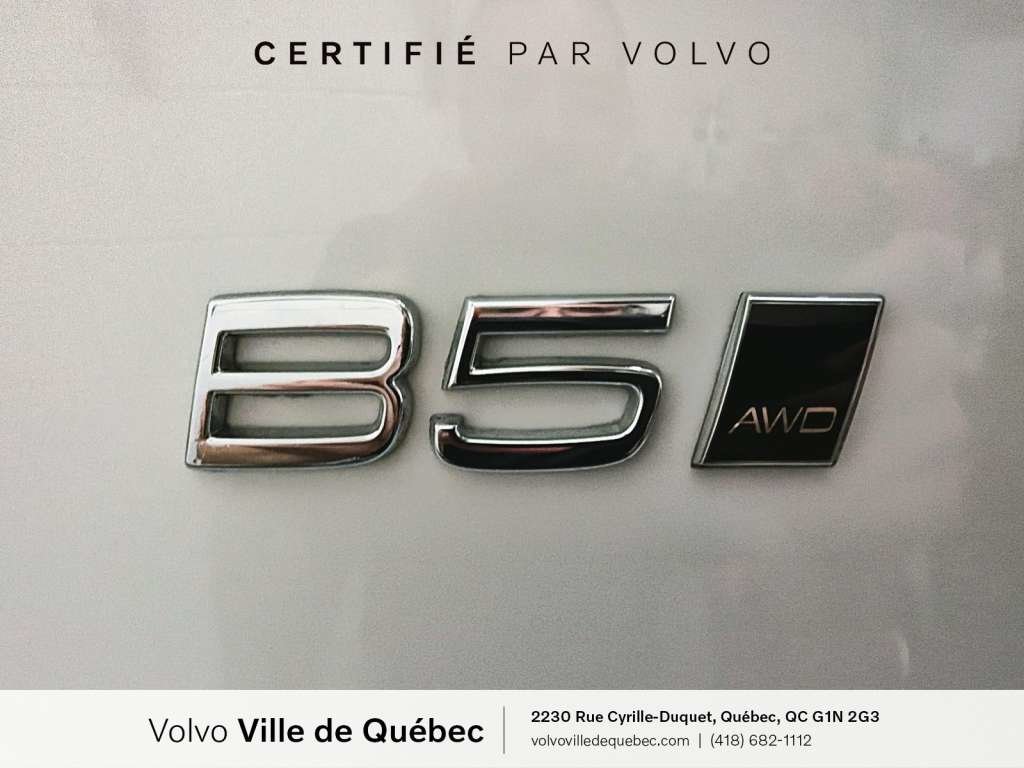 2023 Volvo XC40 Plus Dark B5-1