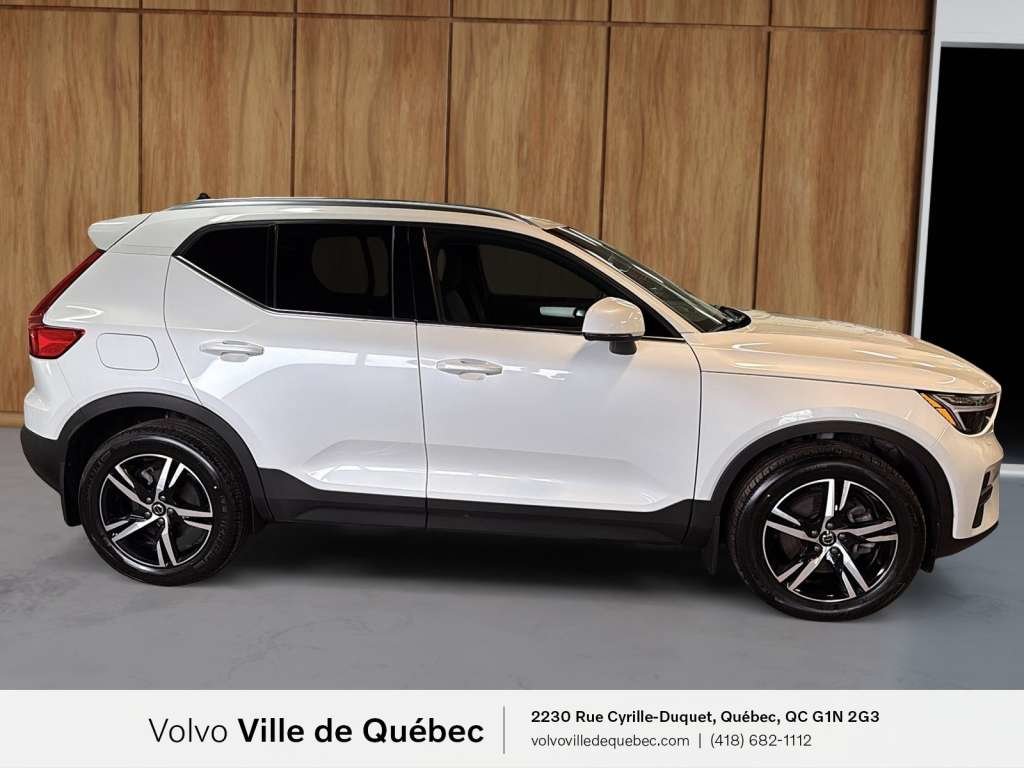 2024 Volvo XC40 B5 - Core-4