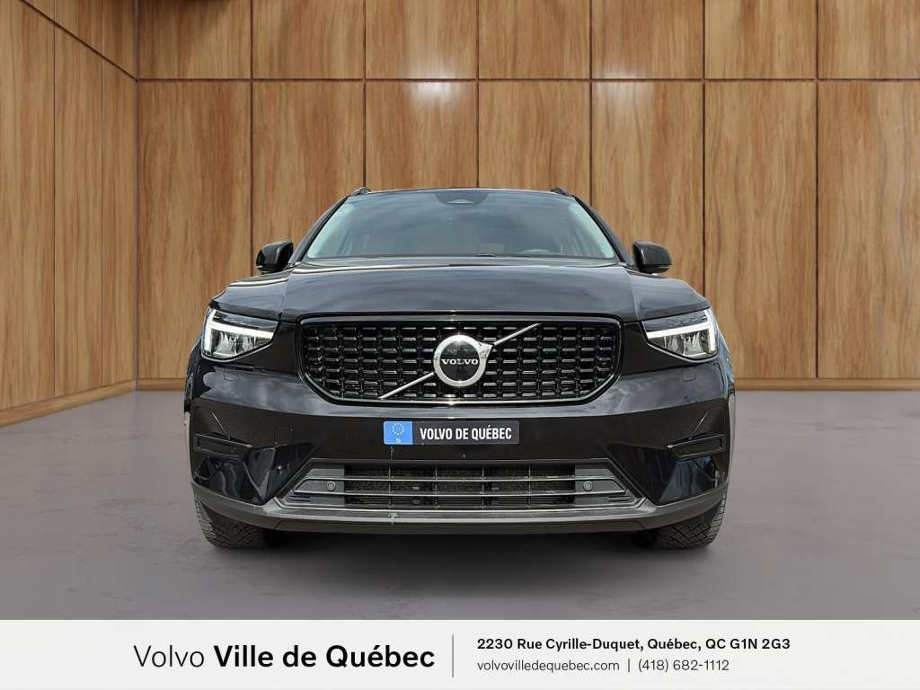 Volvo XC40 B5 - Core 2024-2