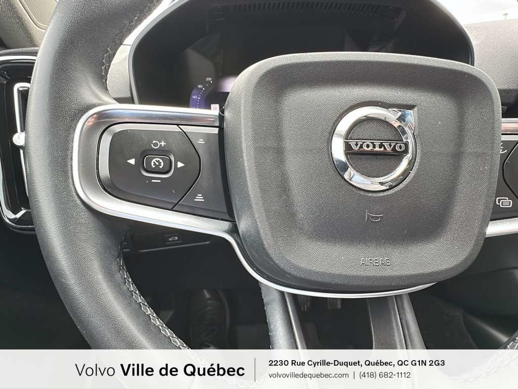 Volvo XC40 B5 - Core 2024-11
