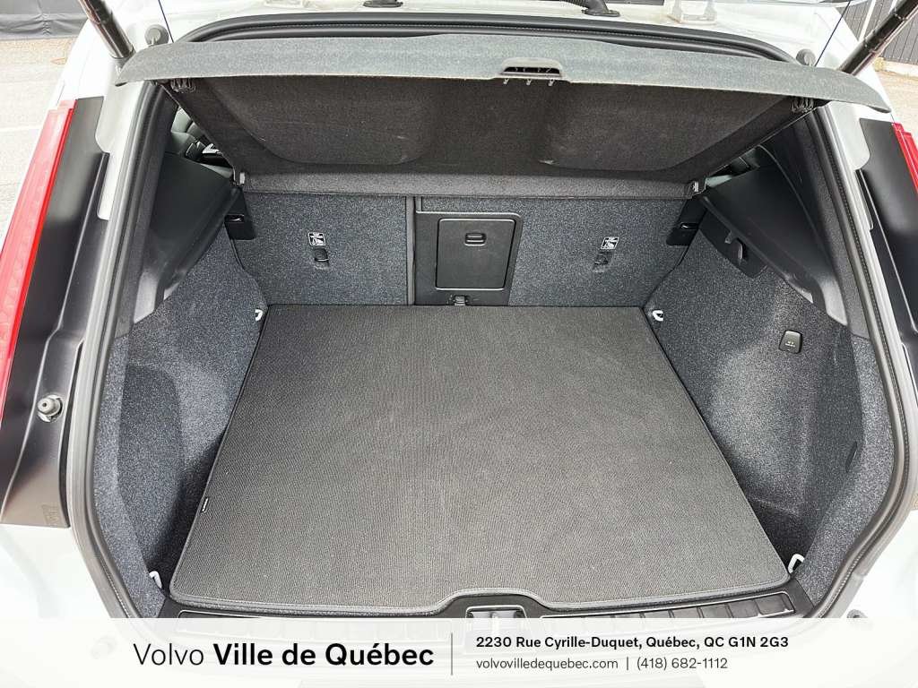 2024 Volvo XC40 B5 - Plus-7