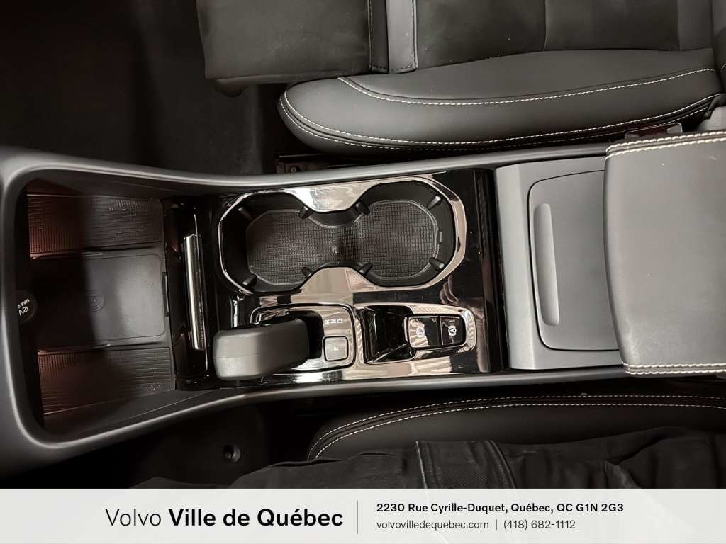Volvo XC40 B5 - Plus 2024-21