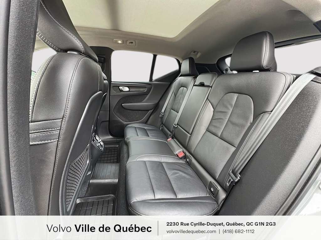 2024 Volvo XC40 B5 - Ultimate-10