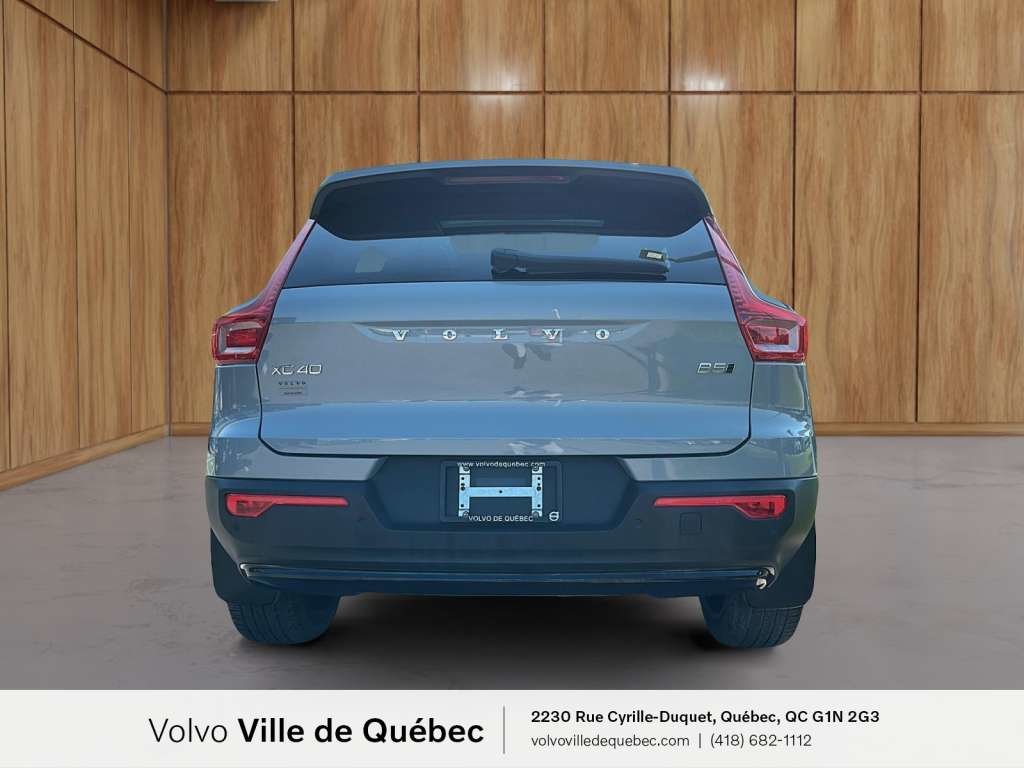 2024 Volvo XC40 B5 - Ultimate-4