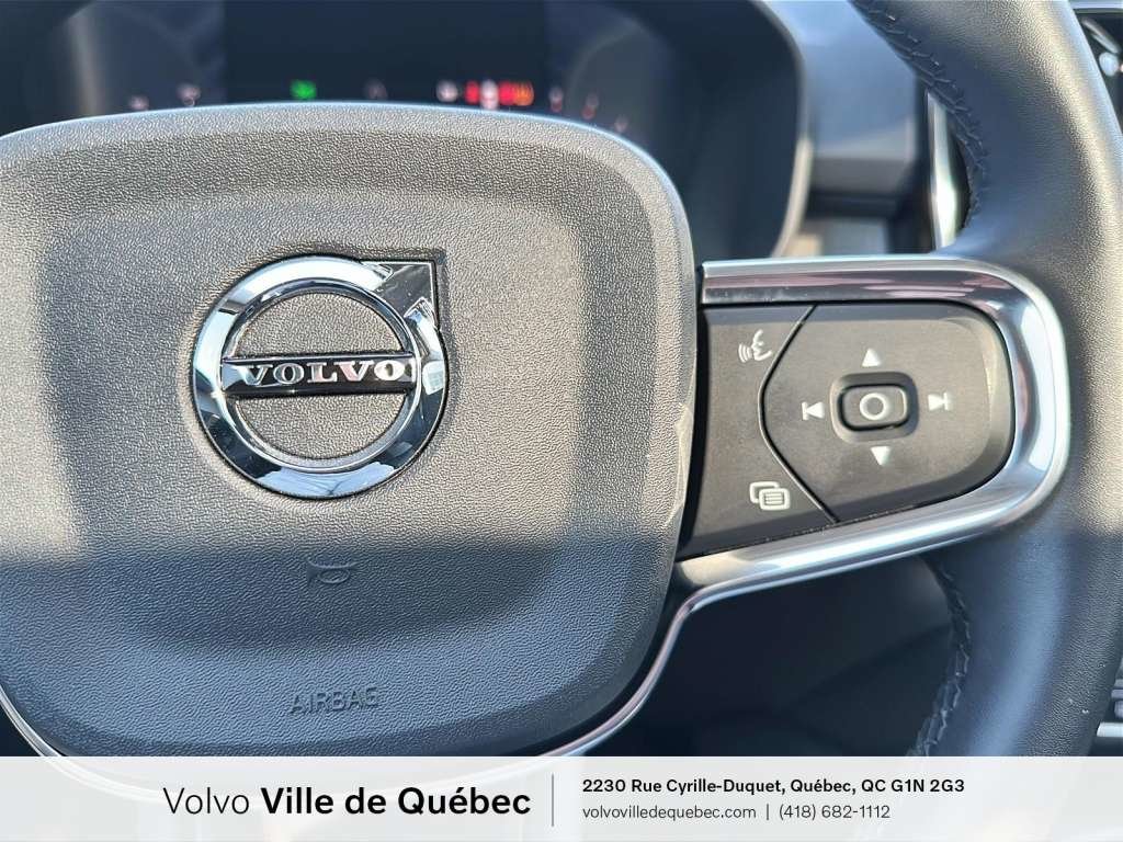 2024 Volvo XC40 B5 - Ultimate-12