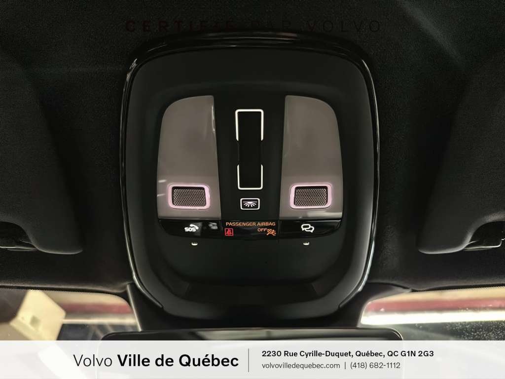 2026 Volvo XC40 B5 - Ultra Black Ed-21