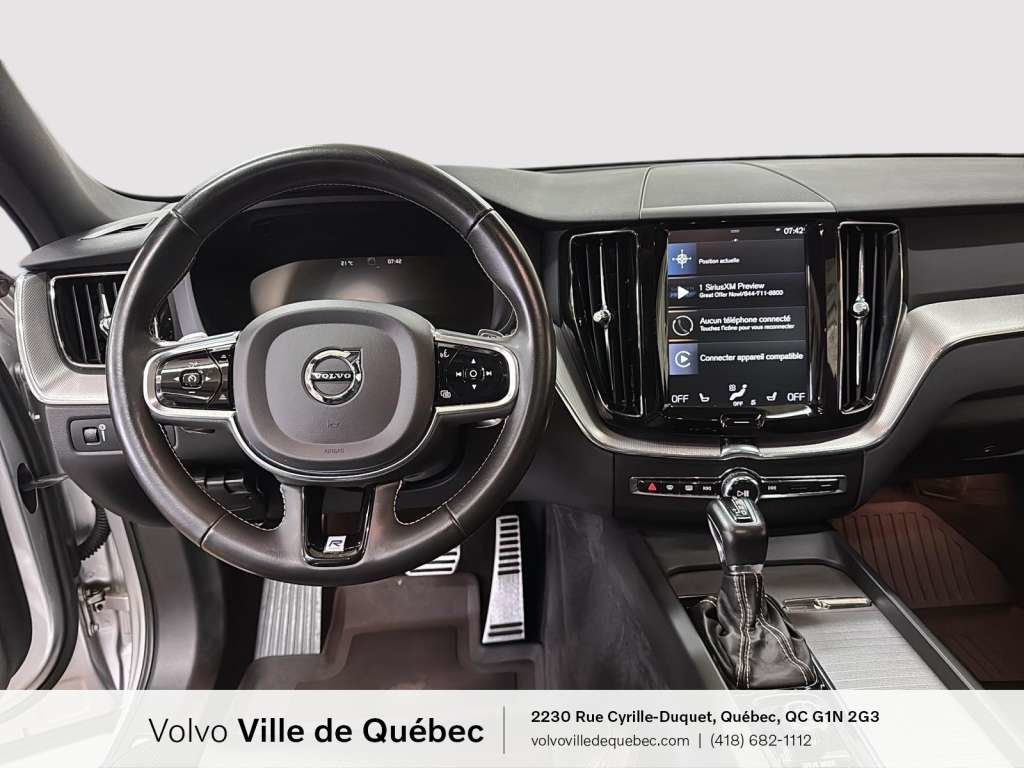 2020 Volvo XC60 R-Design-10