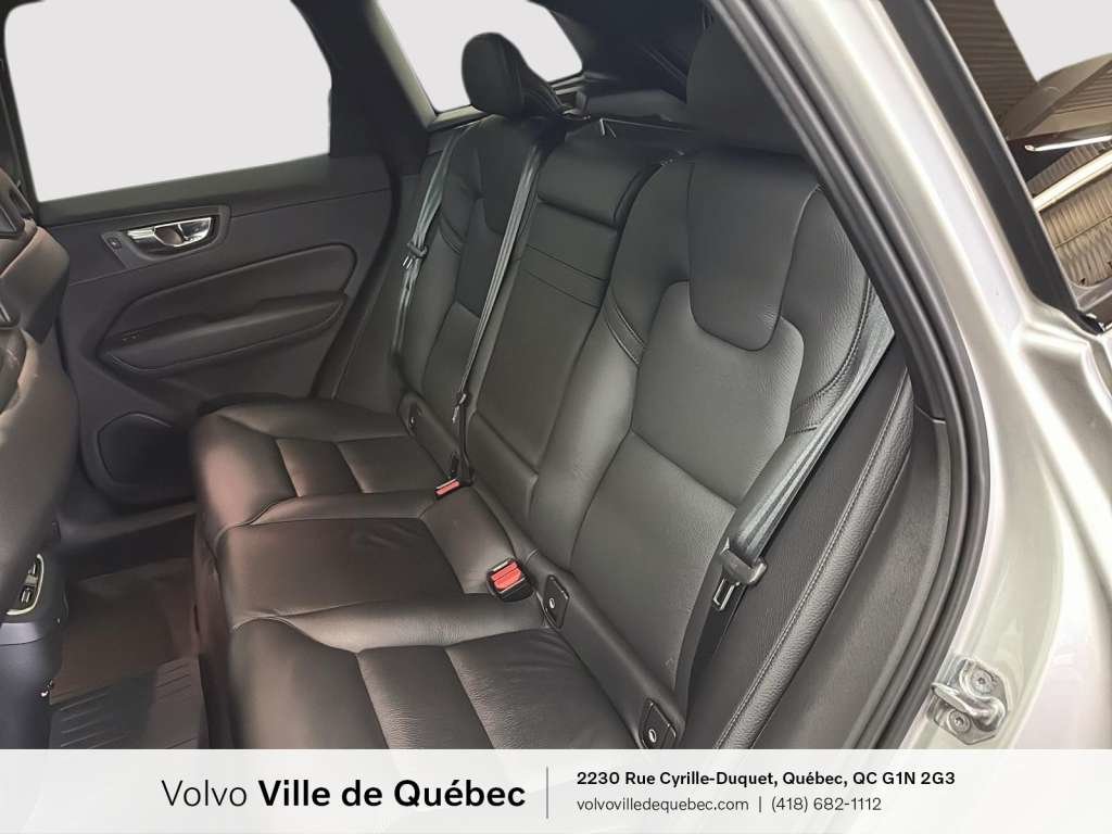 2020 Volvo XC60 R-Design-9