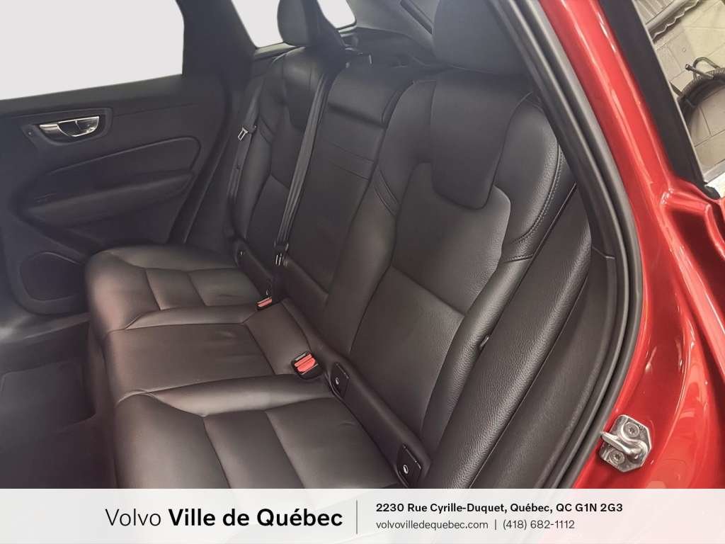 2020 Volvo XC60 Momentum-9