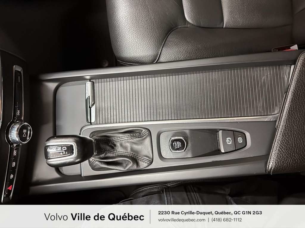 2020 Volvo XC60 Momentum-17