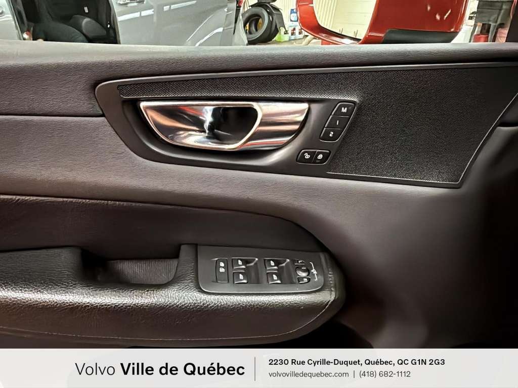 2020 Volvo XC60 Momentum-19