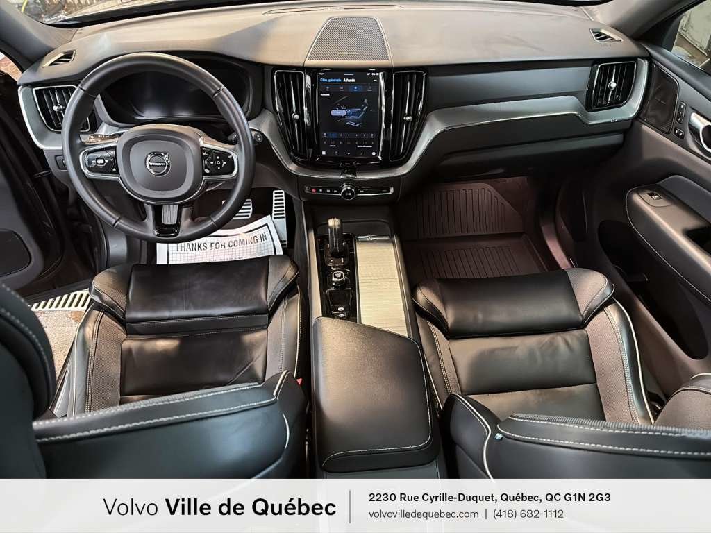 Volvo XC60 R-Design Recharge 2022-7