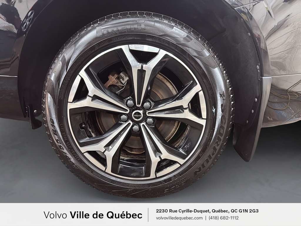 2022 Volvo XC60 Inscrptn Expr Rchrg-8